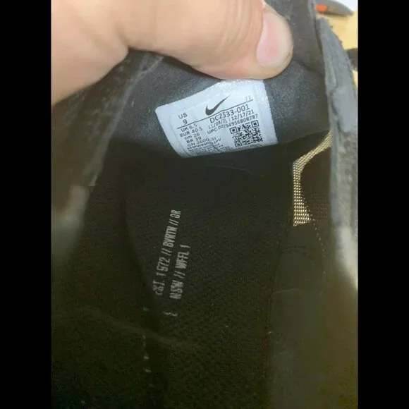 Nike Waffle One Womens Size 9 Running Sneaker‎ Shoes DC2533 001 Black White - Picture 8 of 11